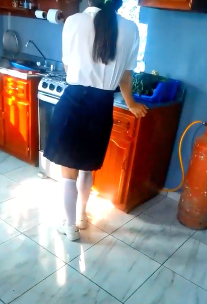 Mi hijastra llegó cansada de clases + Video largo 10