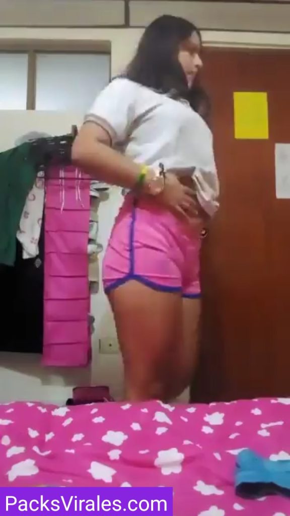 Colegiala cachonda + Vídeo 10