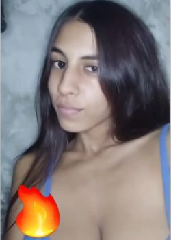 Guapa y muy tetona + 10 Videos 1