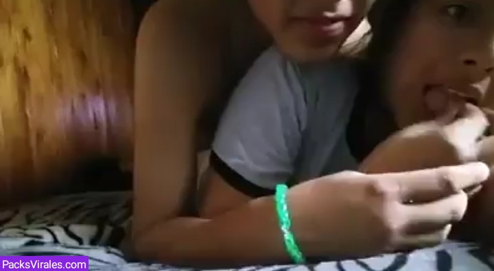 Compañeros de colegio cogiendo + Vídeo Imperdible 10