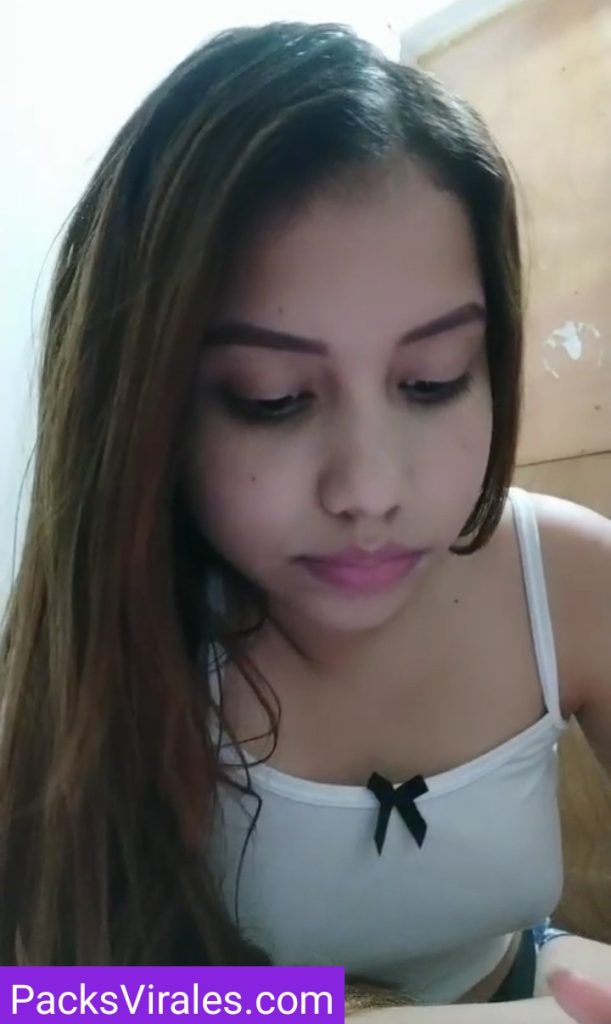 Chava Tetona Se Desnuda Todita Vivo 10