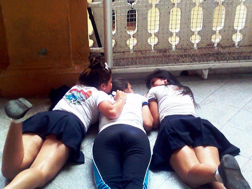 Carpeta Llena De Estudiantes Y Morritas Desnudas 10