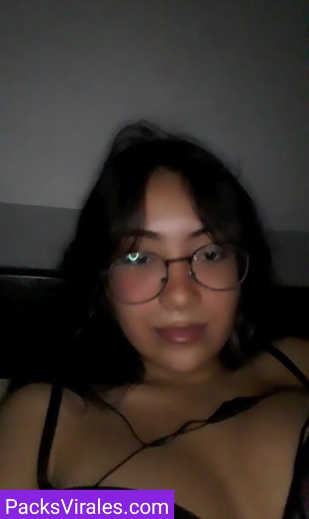 Nena Preciosa De Ricos Pezones 10