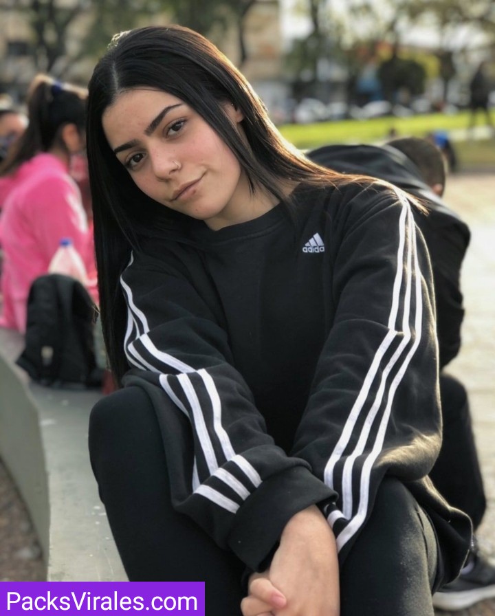 Linda Estudiante Filtrada Masturbandose Y Más+ Full Contenido 10