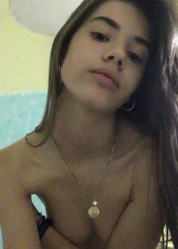 Turrita De Tetas Pequeñas Y Deliciosas 18