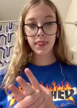 Rubia Pendejita+ 20 Minutos Full Tocandose 19