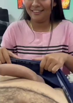 Preciosa Minita Se Le Van Los Ojitos Con La Verga + Full Vídeo 15