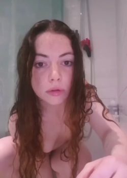 Jovencita Toda Rosada + Vídeo Masturbándose 19