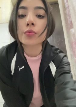 Divina Estudiante Lo Muestra Todo En Rico Vídeo 14