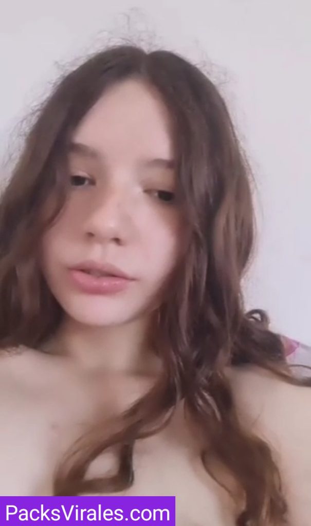 Se da bastante en la rosadita+ vídeo full masturbándose 10