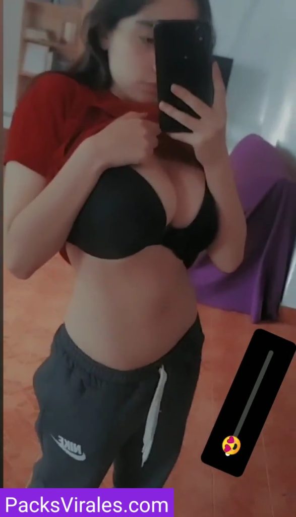 Deliciosa Colegiala Tetona + Videos Ricolinos 10