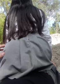 Estudiante Nalgona Se La Follan En El Monte + 4 Videos 16