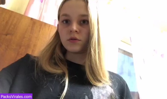 Morrita Rubia Nalgona Se Toca Bien Rico 10