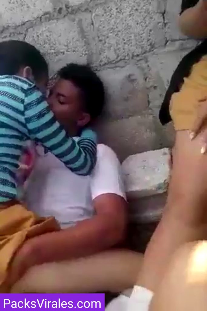 Colegiala Pendejita Cogiendo En Lugar Abandonado 10