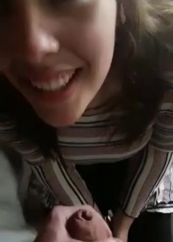 Morrita Pendeja Cree En Todo Lo Que Le Dice El Novio 7