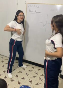 Filtran Vídeos De Las Más Traviesas Del Aula 20