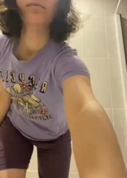 Deliciosa flaquita filtrada por su ex 19