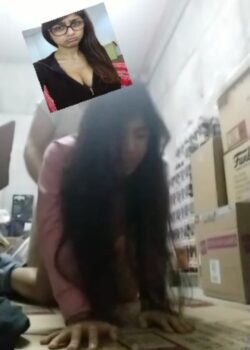 Flaquita De 18 Años Le Da Panocha Al Jefe 16