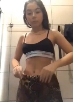 Flaquita de rico culito + Video Imperdible 15