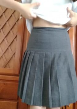 Colegiala blanquita con todo rico 14