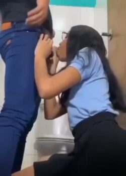 Rica Estudiante Coge Y Chupa Rico 16