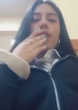 Estudiante de conchita rosada + videos virales 6