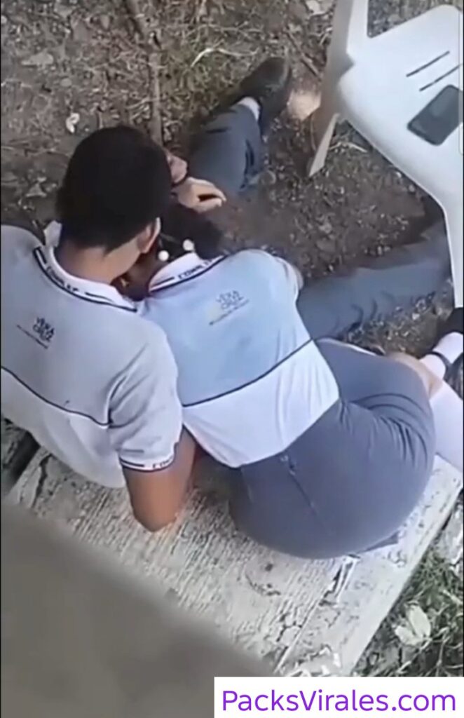 Estudiantes pillados y virales 10