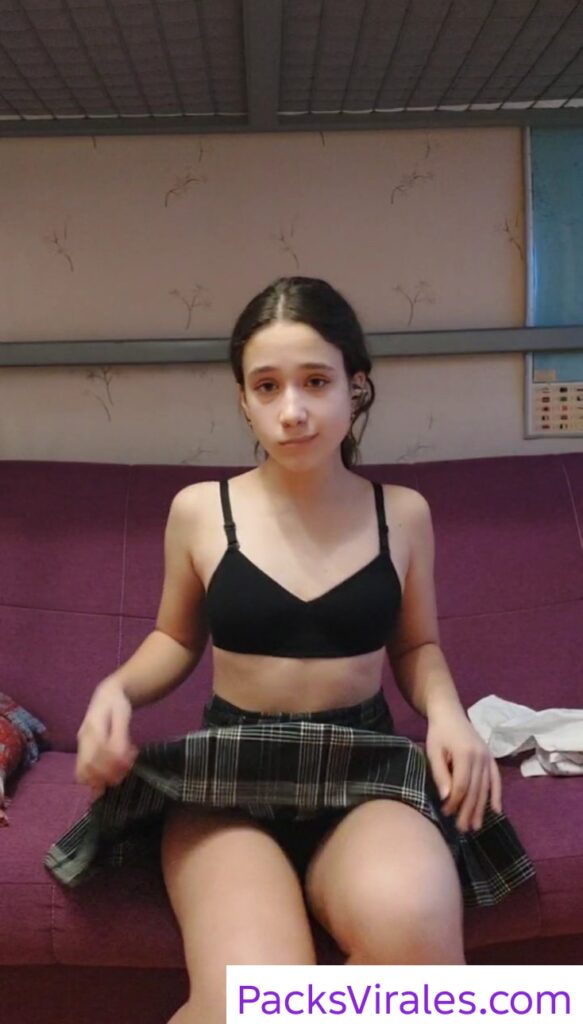 Divina Estudiante Putita + Video Full 10