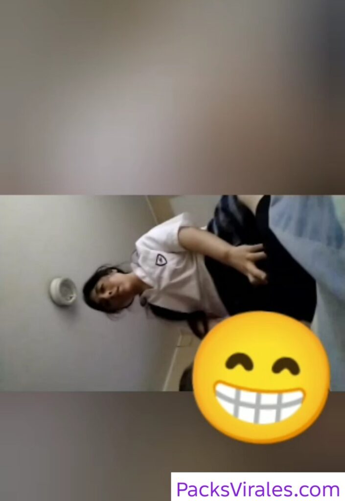 Ricura de estudiante cogiendo y gimiendo rico 10