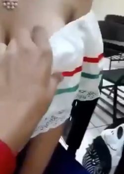 Pendeja tetona de México se entrega en el aula 10