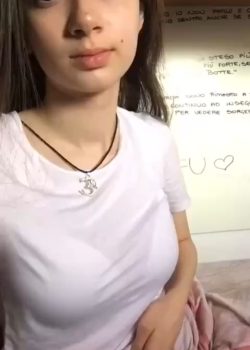 Linda estudiante de concha rosada 5