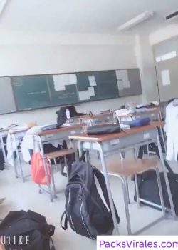 Se masturba en el aula de clases 1