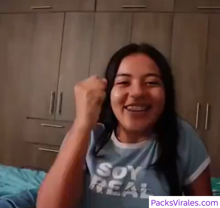 Linda Mina Se La Termina Cogiendo El Primo 1