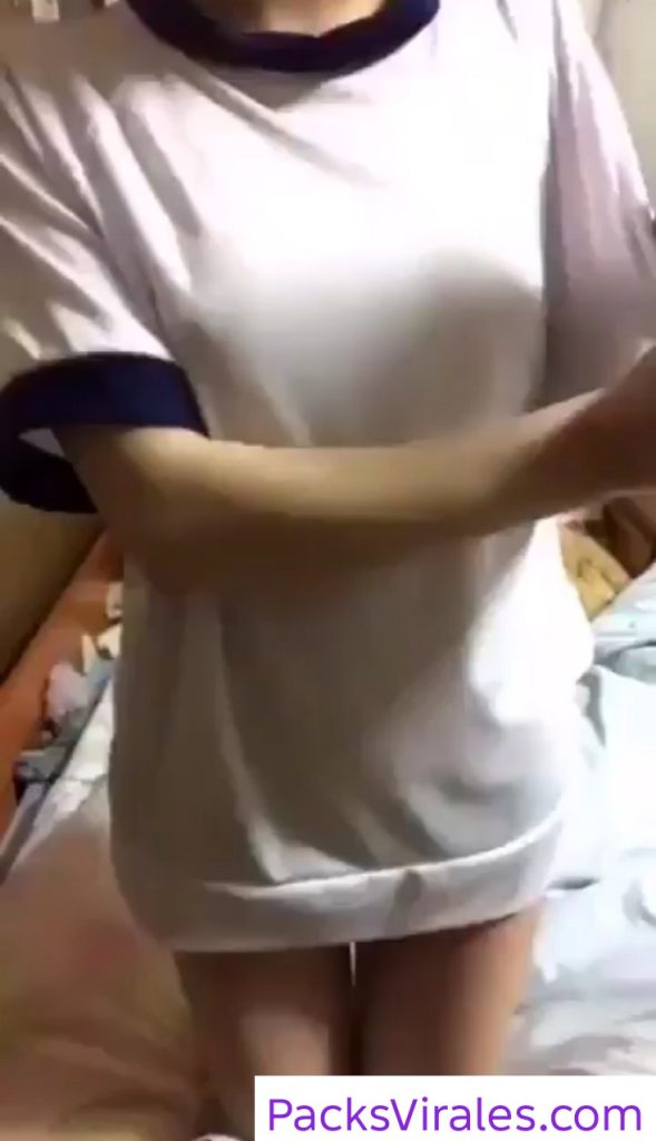 Divina Estudiante Se Mete Dedos 1