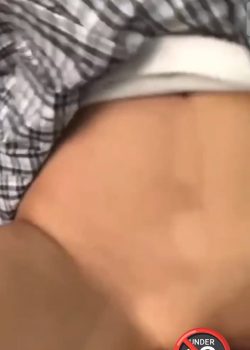 Colegiala flaquita cogiendo rico 2