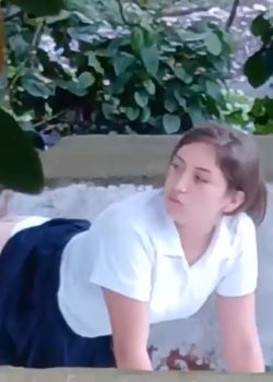 Colegiala Blanquita Nalgona 12